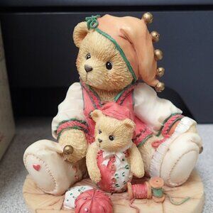 Meri "Handsewn Holidays" Cherished Teddies Elf Sewing Bear Figurine